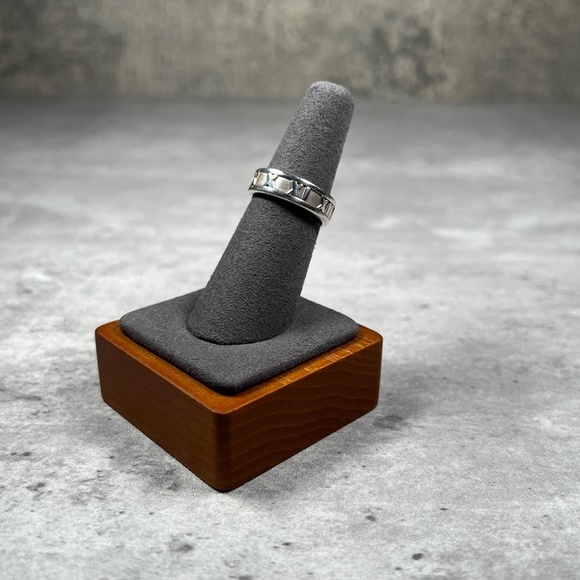 Tiffany & Co. Atlas Band Ring - Picture 2 of 10